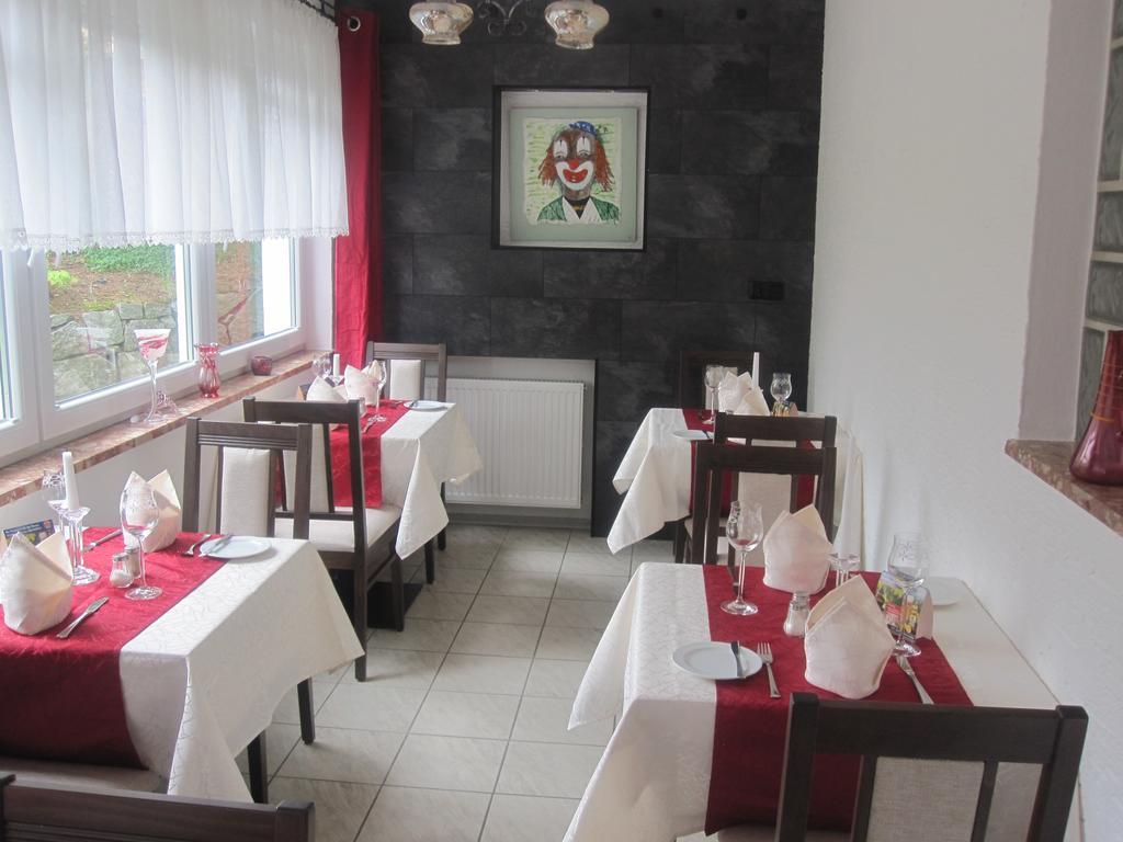Hotel Zum Friedl زانكت أوزفالد المظهر الخارجي الصورة
