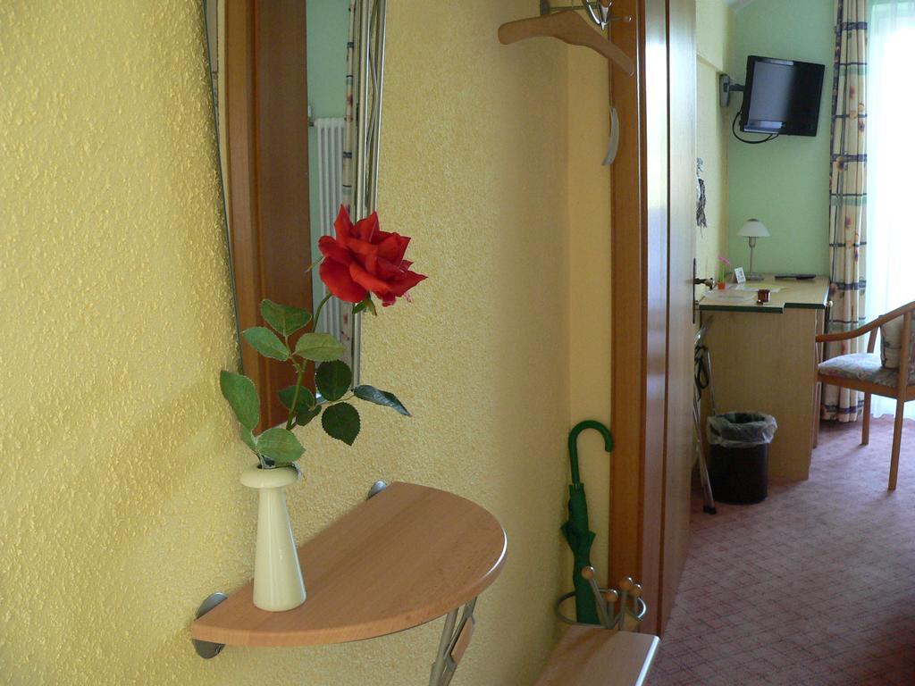Hotel Zum Friedl زانكت أوزفالد المظهر الخارجي الصورة