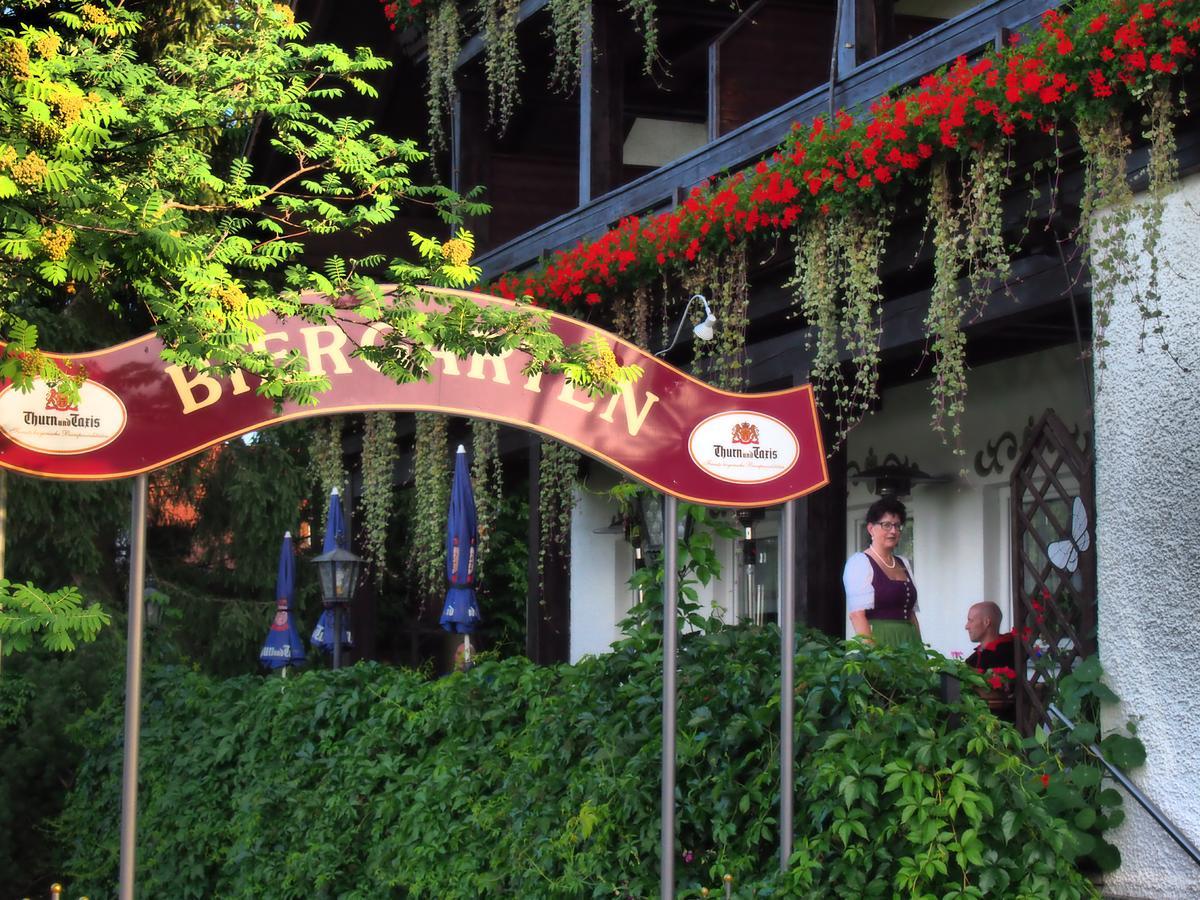 Hotel Zum Friedl زانكت أوزفالد المظهر الخارجي الصورة